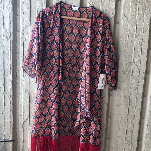 LuLaRoe Tops - NWT Monroe